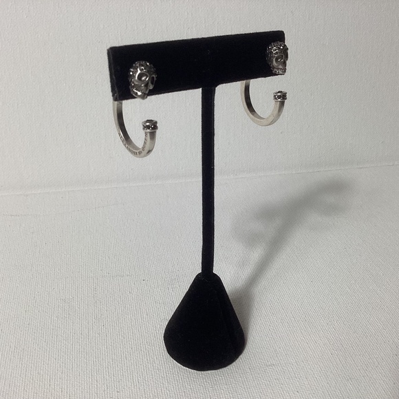 Alexander McQueen Silver Hoop Skull Earrings - Picture 1 of 2